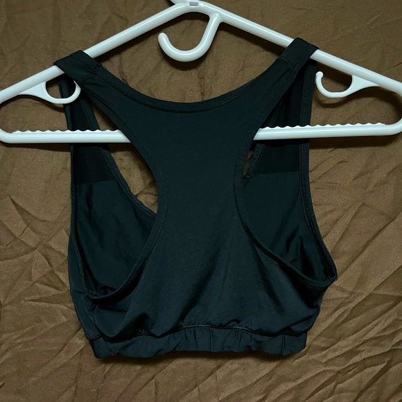 💄2 for 15$💄Plain Black Sports Bra Size Medium Women’s US - Picture 3 of 5